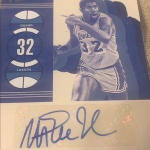 Signed magic Johnson card